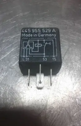 Audi A6 S6 C5 4B Other relay 445955529A 00537400