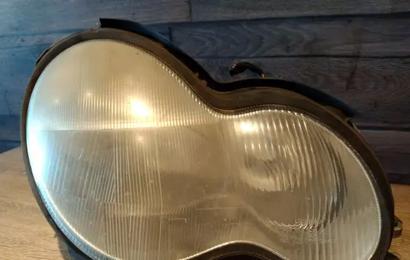 Mercedes-Benz C W203 Headlight/headlamp