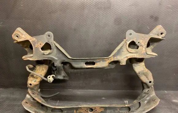 Mercedes-Benz E W211 Front subframe A21160103 R1102A02