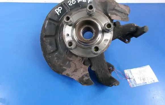Skoda Fabia Mk1 (6Y) Front wheel hub spindle knuckle