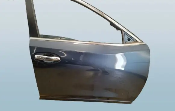Nissan X-Trail T32 Front door