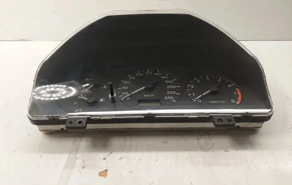 Mazda 626 Speedometer (instrument cluster) FAGE4TD