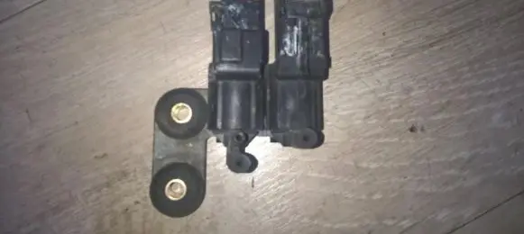 Mitsubishi Carisma Turbo solenoid valve k5t49680 k5t49682 k5t49680k5t49682