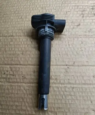 Skoda Yeti (5L) High voltage ignition coil 06H905115 0221604109 L200623