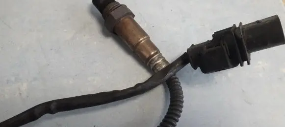 Volkswagen PASSAT B6 Lambda probe sensor 03g906262 0281004042