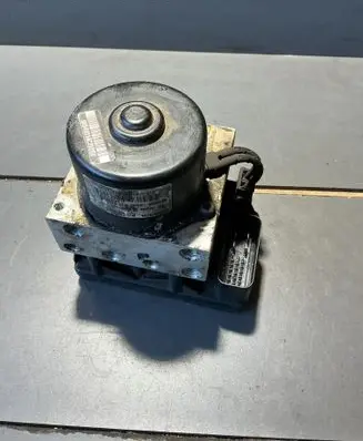 Volvo V70 ABS Pump 8619535 346969 10094904223