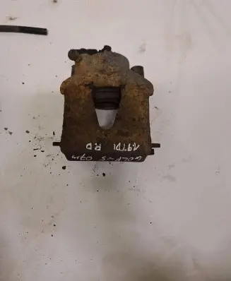 Volkswagen Golf V Front brake caliper