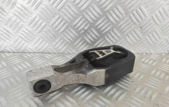 Peugeot 3008 I Engine mount bracket 9811786680