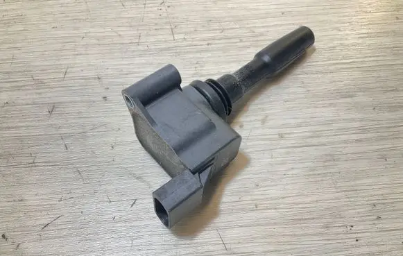 Audi Q3 F3 High voltage ignition coil 05E905110