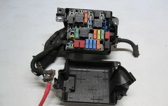 Fiat Doblo Fuse box set 51839437