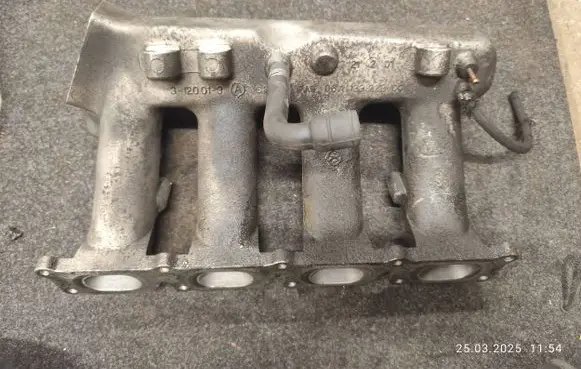 Audi TT Mk1 Intake manifold 06A133223CC
