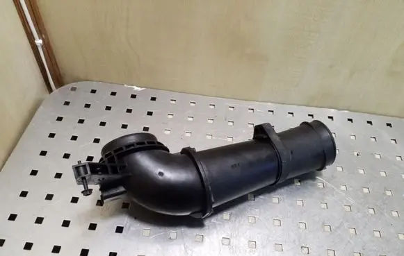 Volvo V50 Intercooler hose/pipe 7689484400