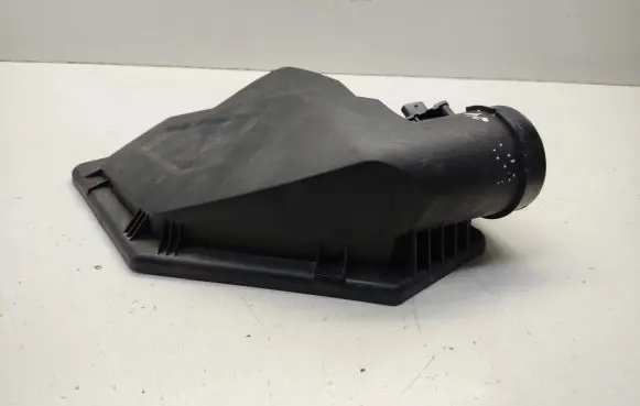 BMW 3 G20 G21 Air filter box cover 72423116 0281006597 8583496