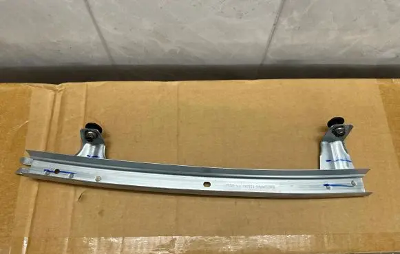 Volkswagen Amarok II Rear door windshield rail N1WBE26206AA