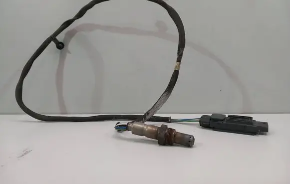 Volvo XC90 Lambda probe sensor 32203032