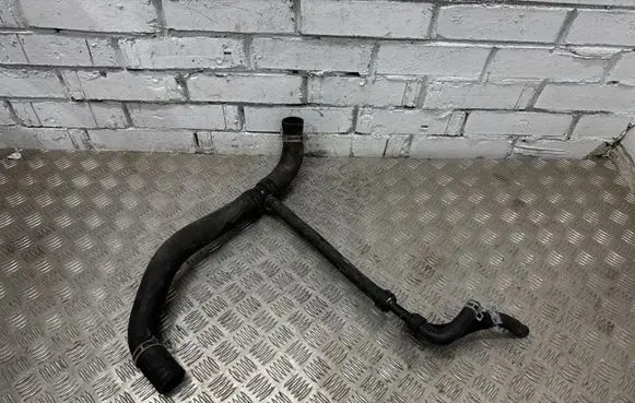Dodge Durango III Engine coolant pipe/hose 1045948