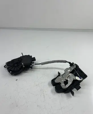 Jaguar F-Pace Tailgate lock latch CPLA442A66AF CPLA404C10AD