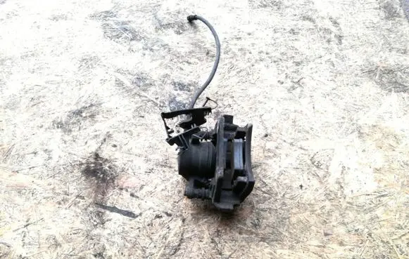 Mercedes-Benz A W169 Front brake caliper