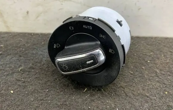 Skoda Superb B6 (3T) Light switch 3T0941431B