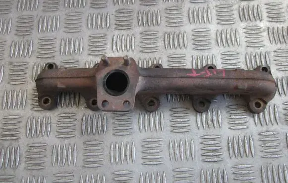 Ford Focus Exhaust manifold 06A906461B