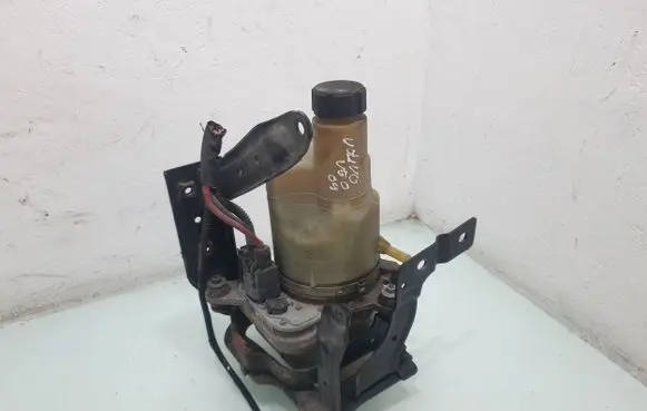 Volvo V50 Power steering pump 5N513K514CB 31280369