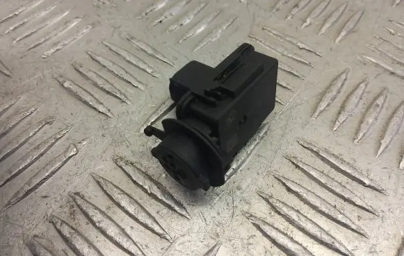 BMW 5 F10 F11 Air quality sensor 745789 74578910 6833647