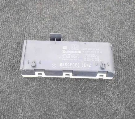 Mercedes-Benz C W205 Tailgate/trunk control unit/module 2841017510300 A2229023108
