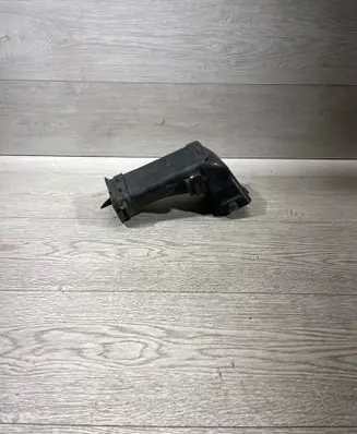 BMW 1 F20 F21 Air intake duct part 7597584 70516743 10737810