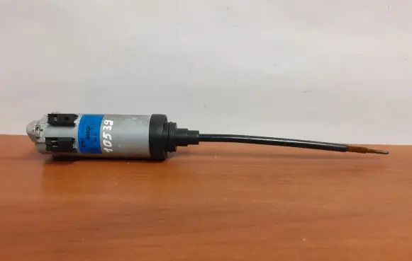 Mercedes-Benz E W210 Seat adjustment motor 0130002573 10539