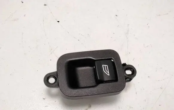 Volvo V50 Electric window control switch 30774163 01105062470571 03451405