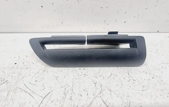 Citroen C5 Seat belt trim 9663103277