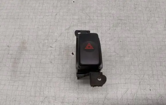 Subaru Legacy Hazard light switch