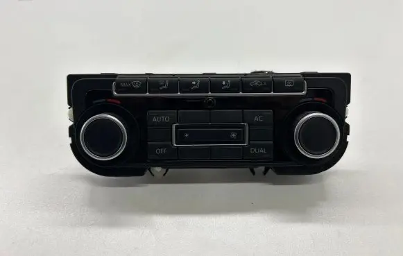 Volkswagen PASSAT B7 Climate control unit 5K0907044DT