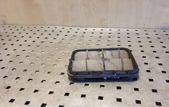 Seat Leon (1P) Quarter panel pressure vent 5P0819465A