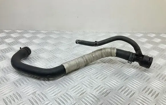 Audi TT TTS Mk2 Engine coolant pipe/hose 3C0122157FH