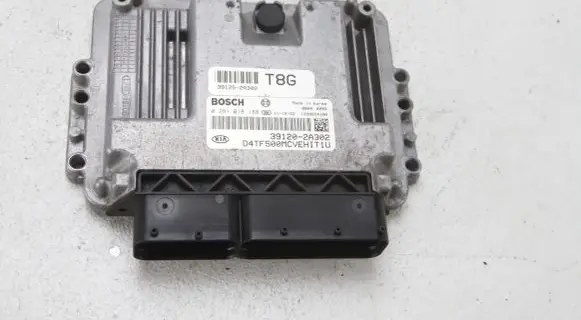 KIA Optima Engine control unit/module 0281018188