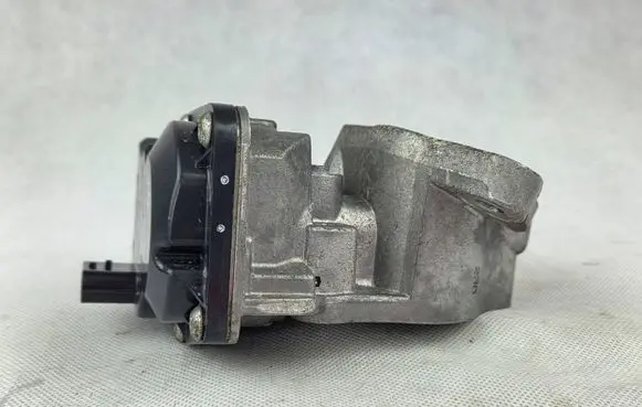 Renault Clio IV EGR valve H8201143495 T043011325 HU1501000212