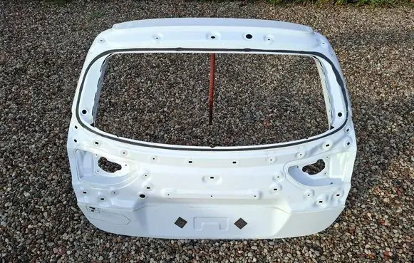 KIA Xceed Truck tailgate 