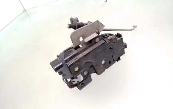 Audi A4 S4 B6 8E 8H Front door lock 4B1837015G