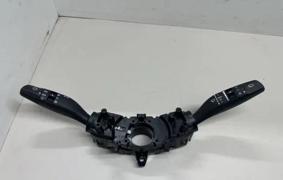 KIA Rio Wiper turn signal indicator stalk/switch 93404D4962
