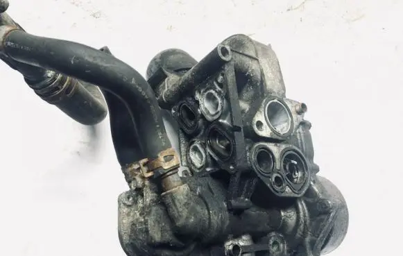 Honda Civic Oil filter cover 