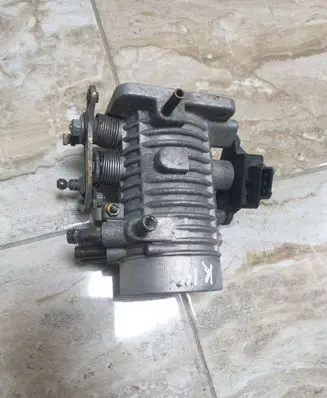 Opel Calibra Throttle valve 0280122001 90352920