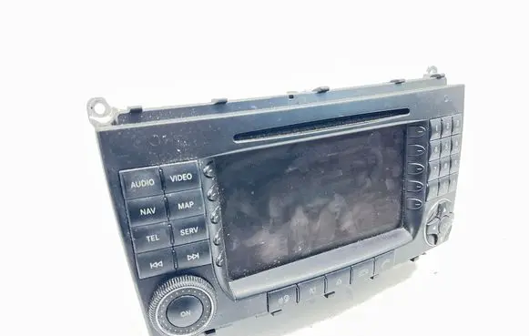 Mercedes-Benz CLK A209 C209 Radio/CD/DVD/GPS head unit A2038270062 A2098203089