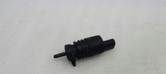 Volkswagen Touareg I Windscreen/windshield washer pump 1K6955651