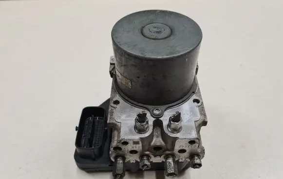 Mazda 6 ABS Pump GDK4437A0 K0089 1338006980