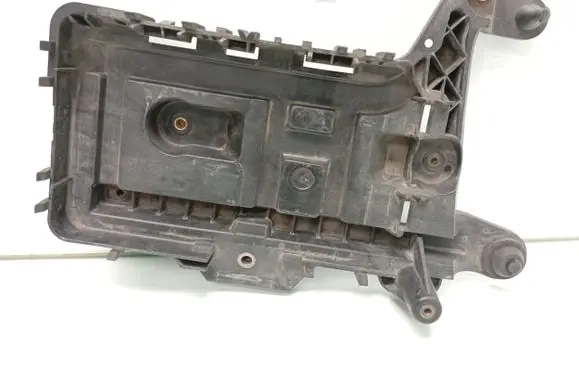Audi A5 8T 8F Battery tray 1K0915333