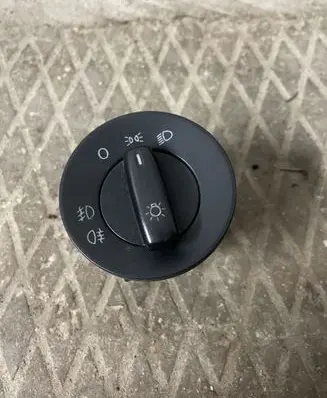 Skoda Octavia Mk2 (1Z) Light switch 1Z0941431