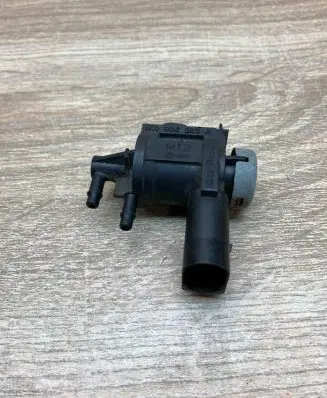 Volkswagen Touran II Turbo solenoid valve 1K0906283A