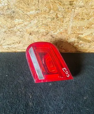 Volkswagen Eos Tailgate rear/tail lights 1Q0945094S