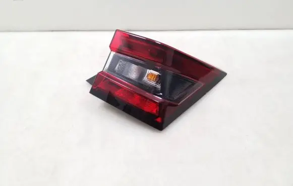 Nissan Juke II F16 Rear/tail lights 265506PA0A